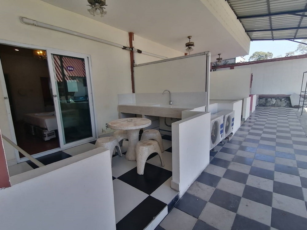 Baan Kaew Ruen Kwan 71/71