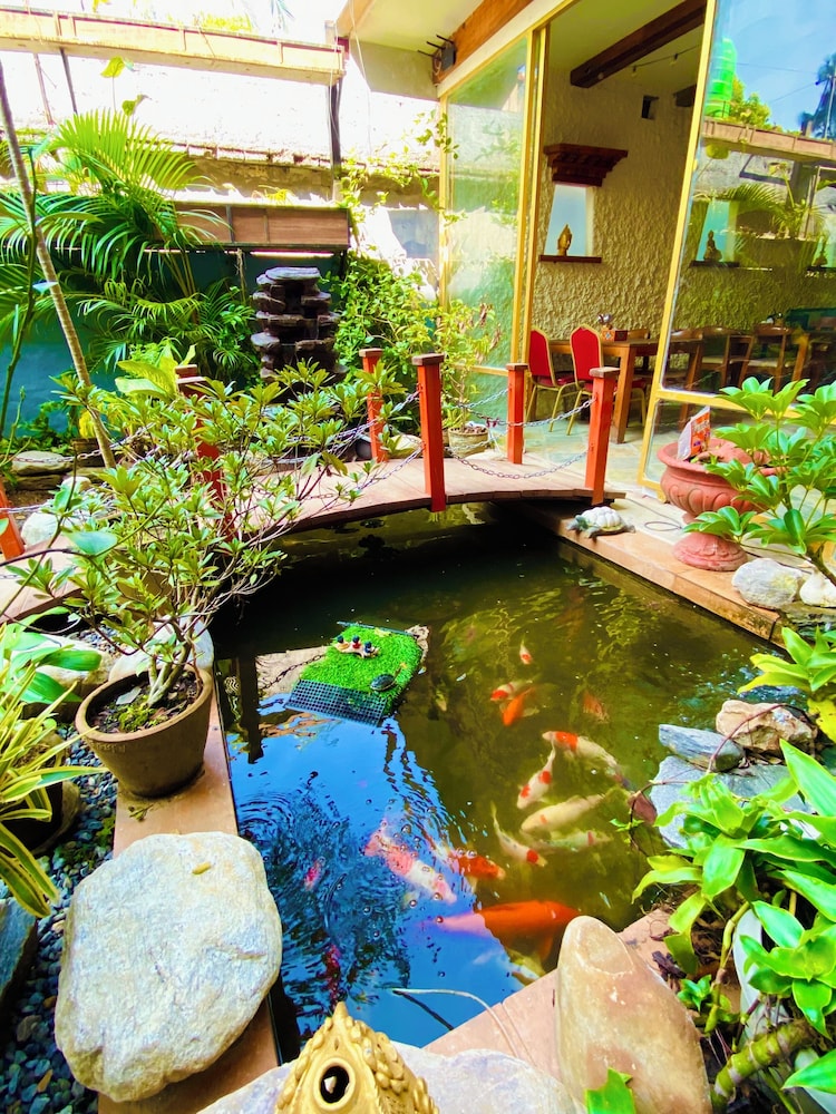 Three Jewels Boutique Hotel 43/74