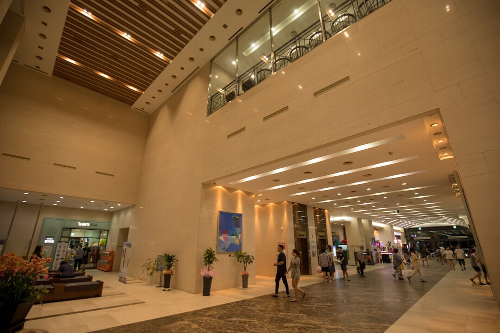 Beache Palace 16/34