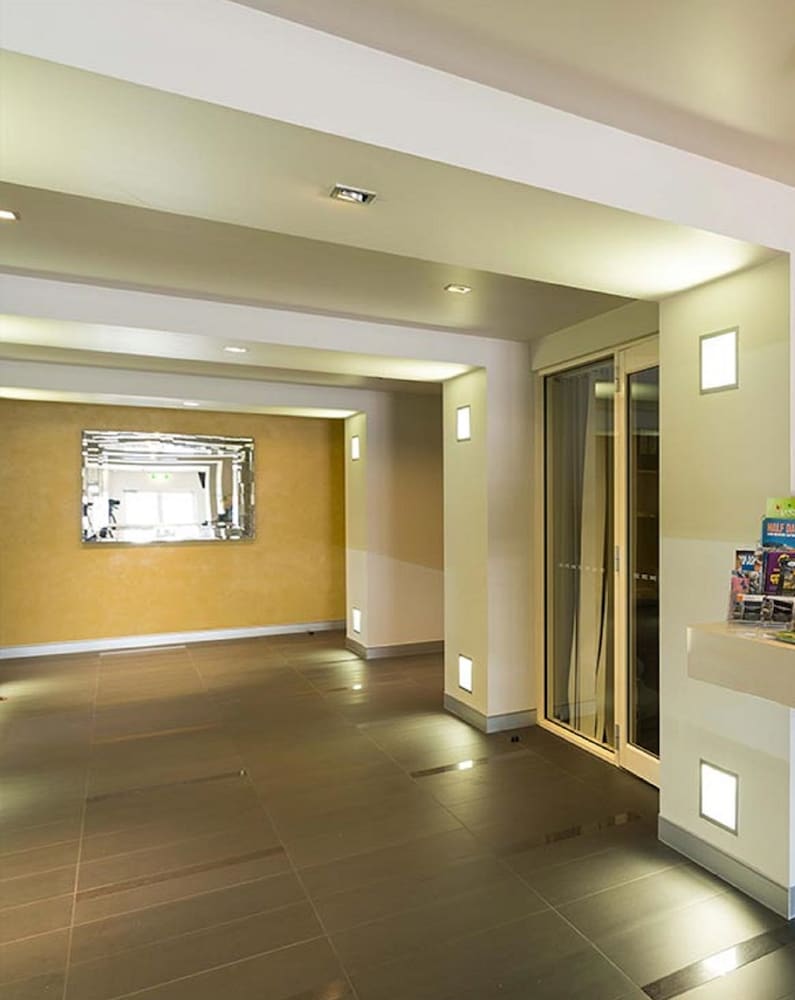 Cairns City Apartments 10/61