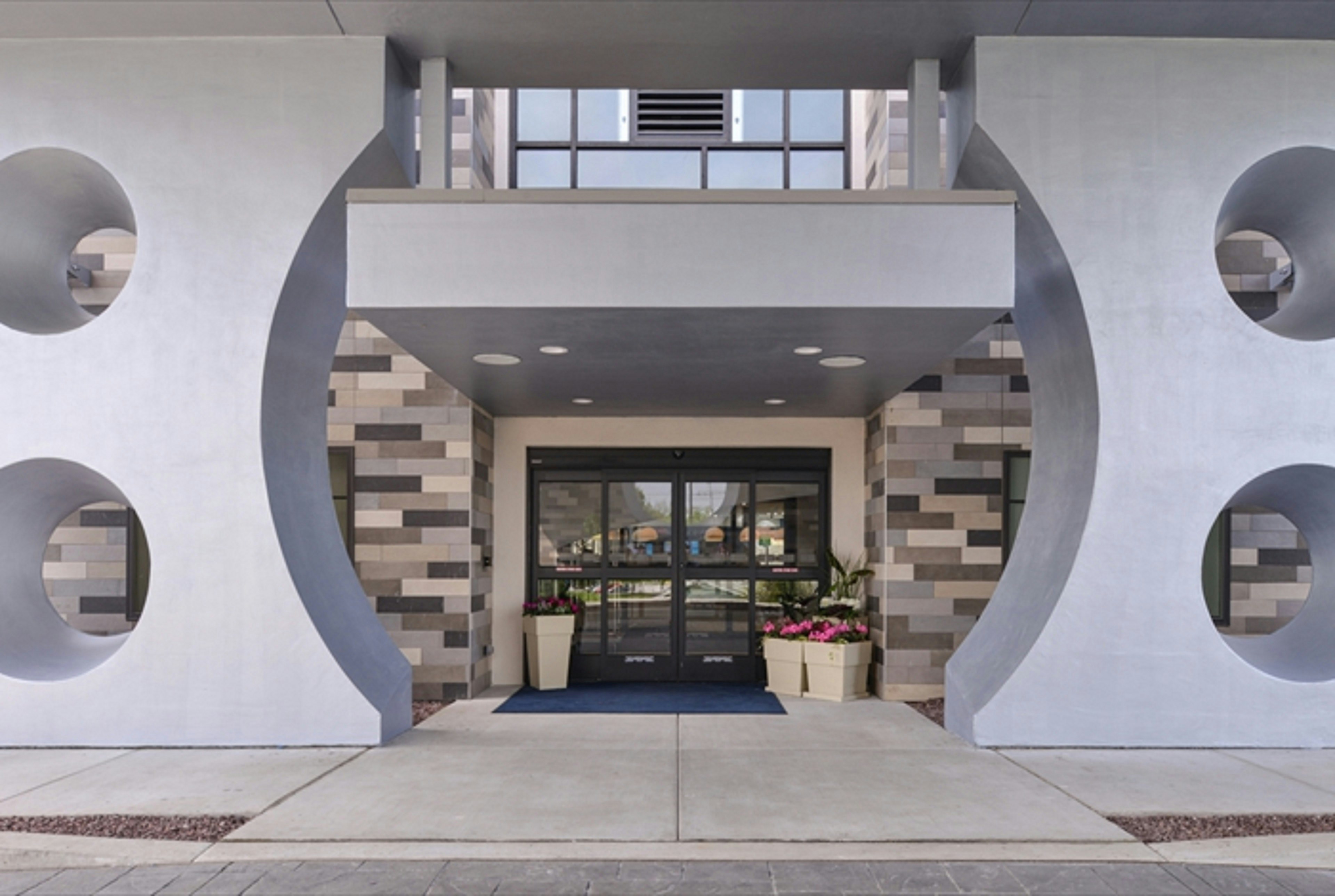 Holiday Inn Express Suites Shippensburg 57/65