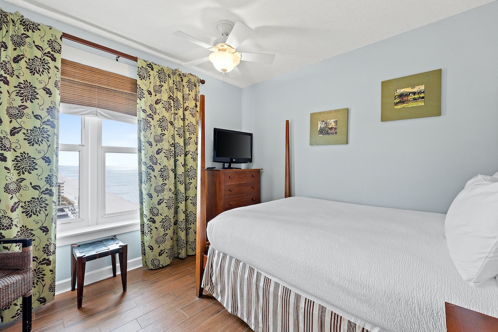 3 Bedrooms, Condo, King Bed, 2 Queen Beds, Trundle Bed, Ocean View, Sofa