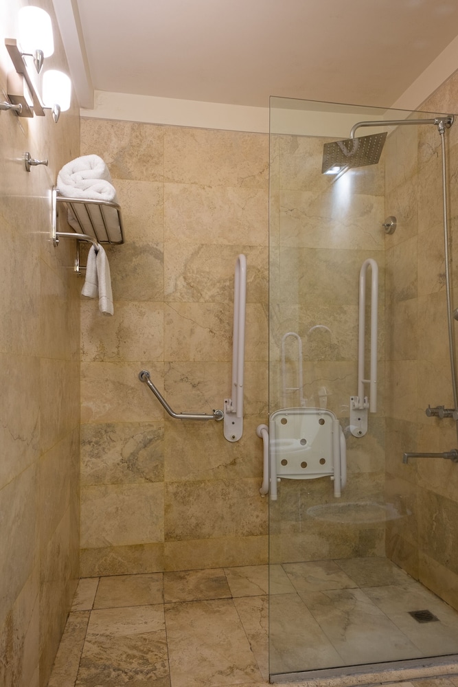Urban Suites Recoleta Boutique Hotel 77/77