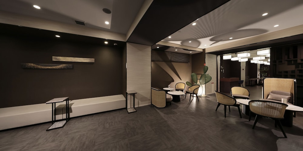 Doutonbori Crystal Hotel 33/49