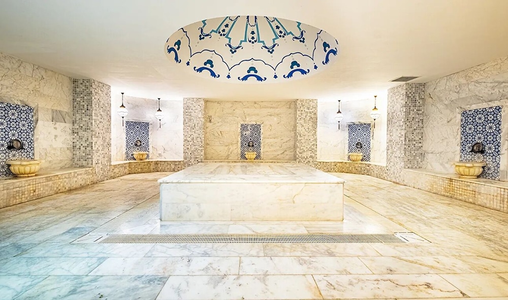 Andriake Beach Club Hotel 7/50