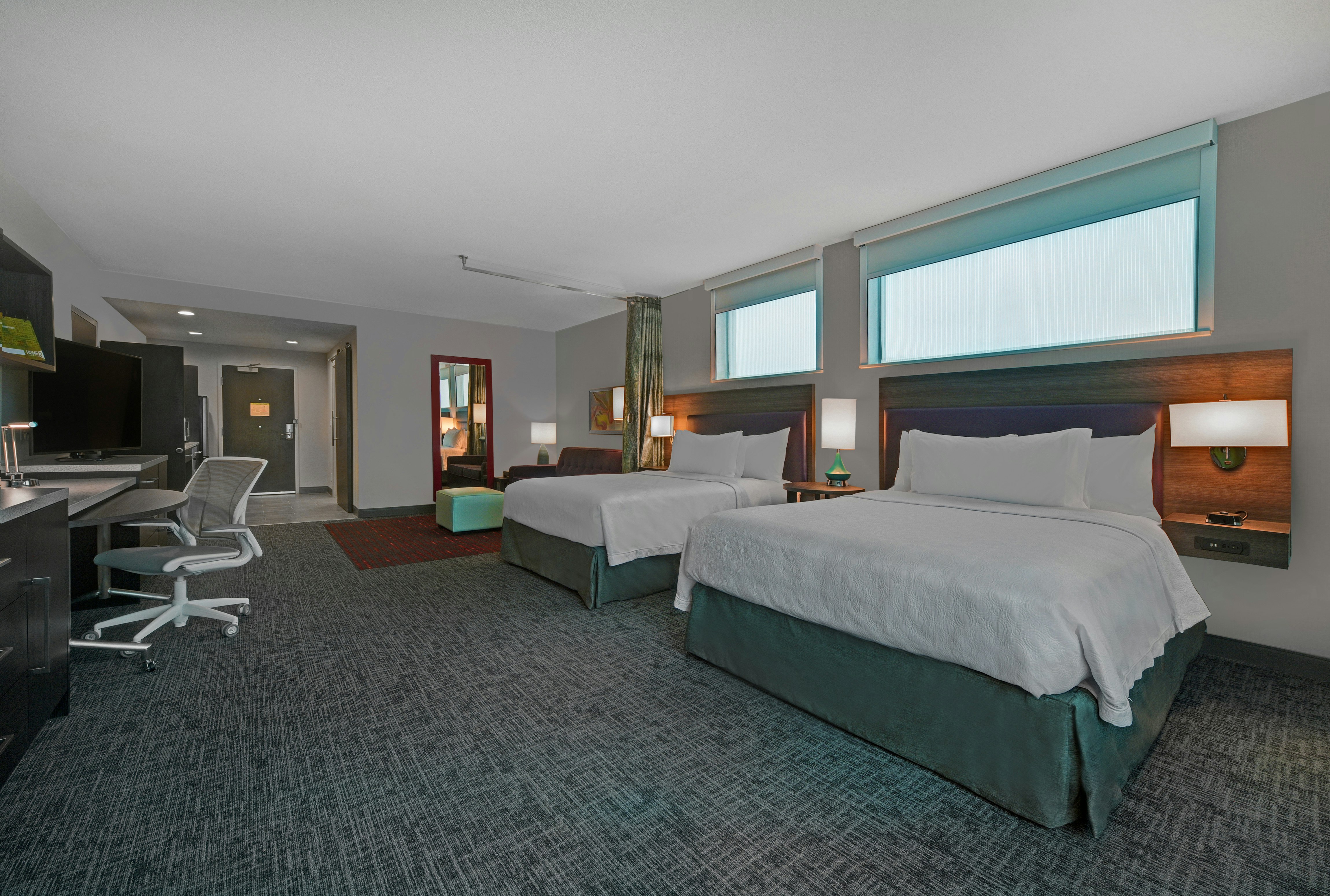 Studio, 2 Queen Beds, Accessible