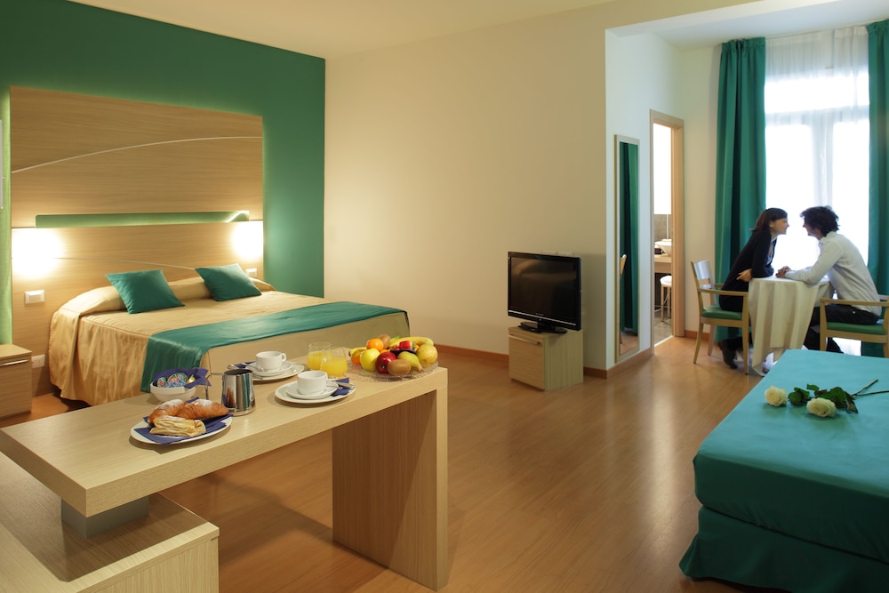Hotel Mioni Royal San 69/72