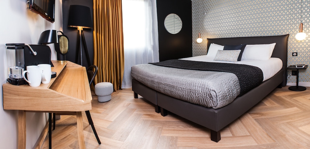 COMFORT, DOUBLE BED
