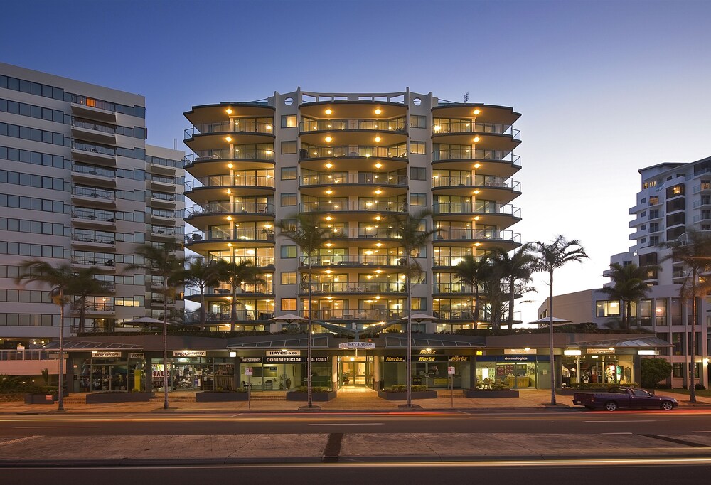 KEY LARGO MAROOCHYDORE 2/72