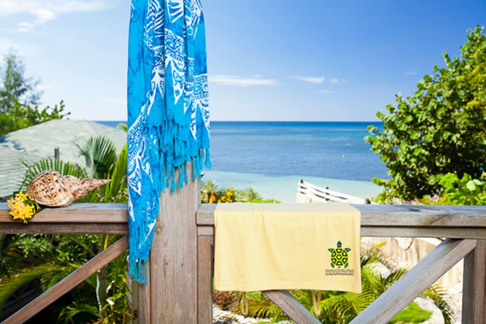 Las Rocas Resort And Dive Center 25/63