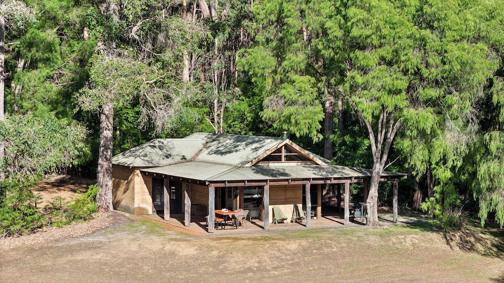MARIMA COTTAGES 3/58