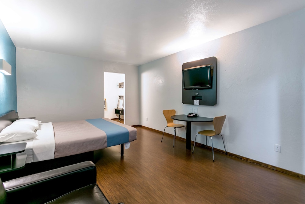 Motel6 Missoula MT - University 20/60