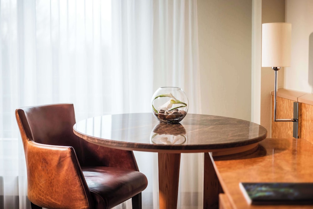 Lindner Hotel Dusseldorf Airport, part of JdV by Hyatt 58/75