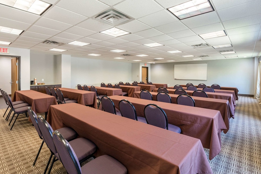 Comfort Suites Austin Airport 34/40