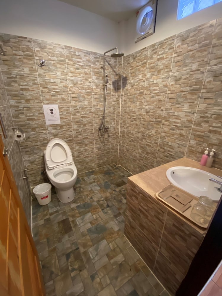 PREMIUM, TWIN BEDS