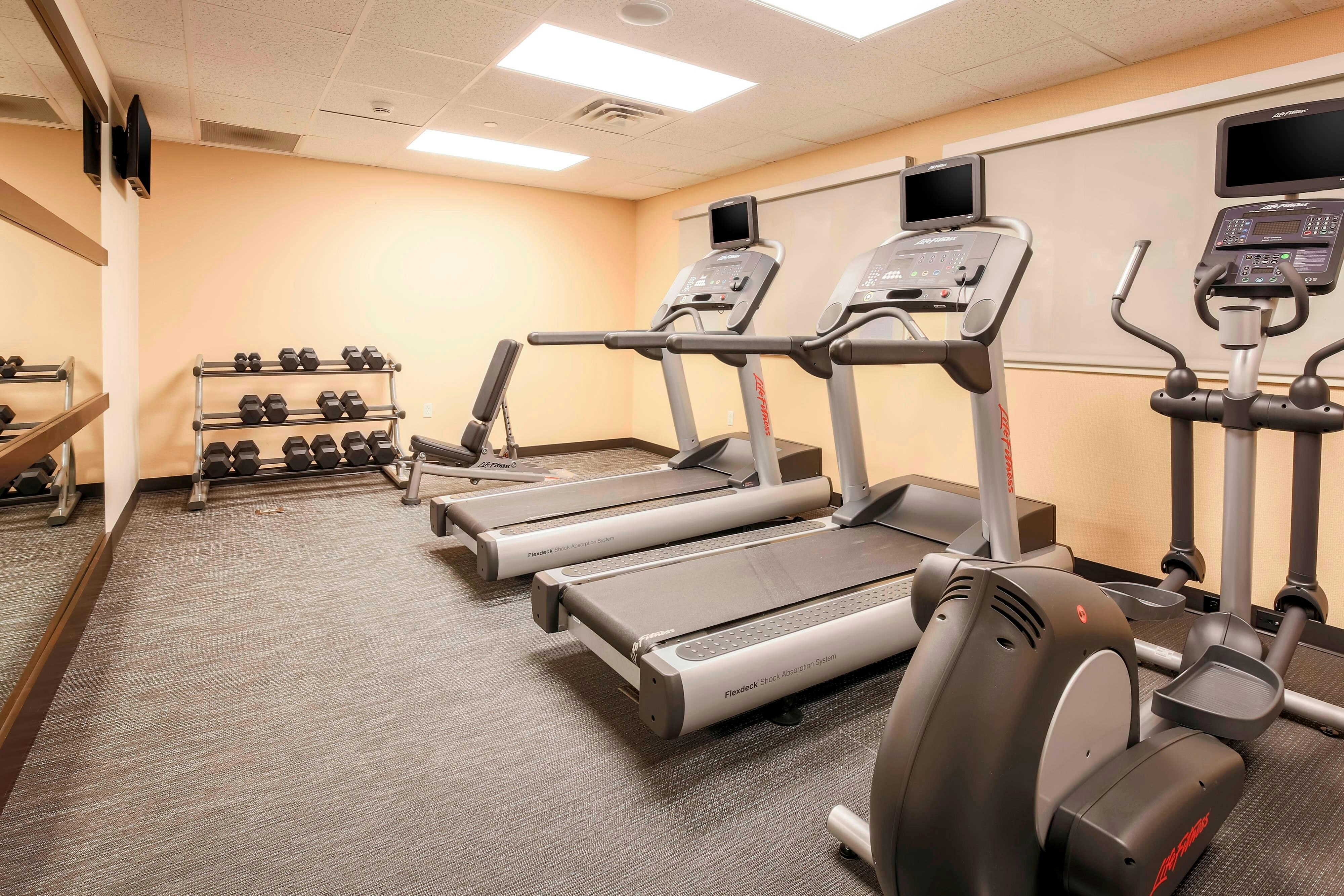 Courtyard by Marriott Potomac Mills Woodbridge 4/12