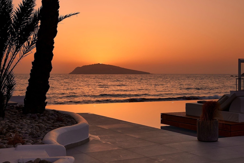 Kantouni Beach Hotel 42/49