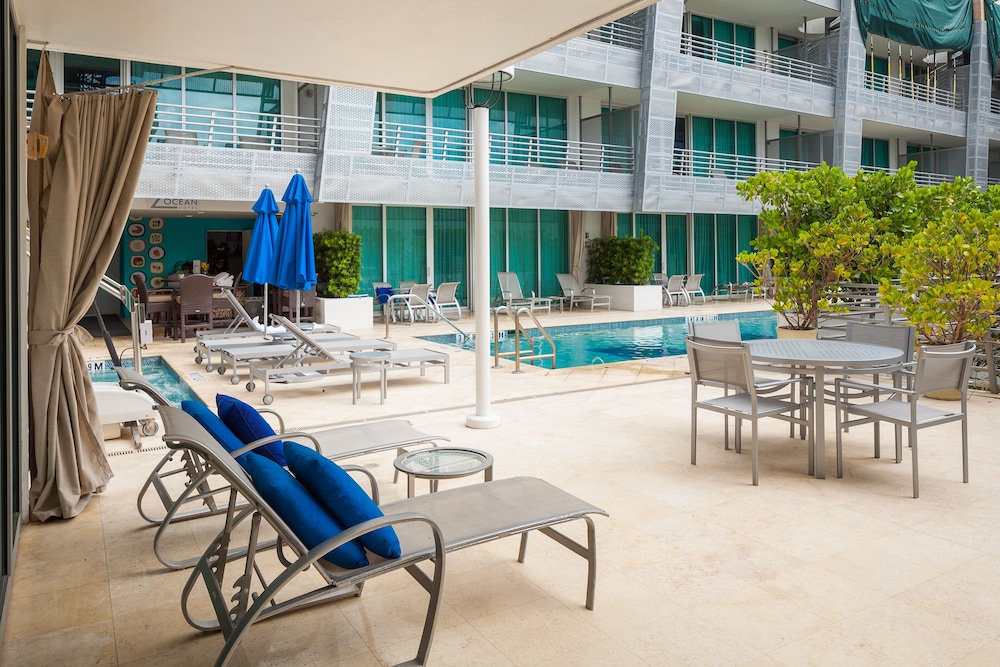 SBV Luxury Ocean Hotel Suites 36/42
