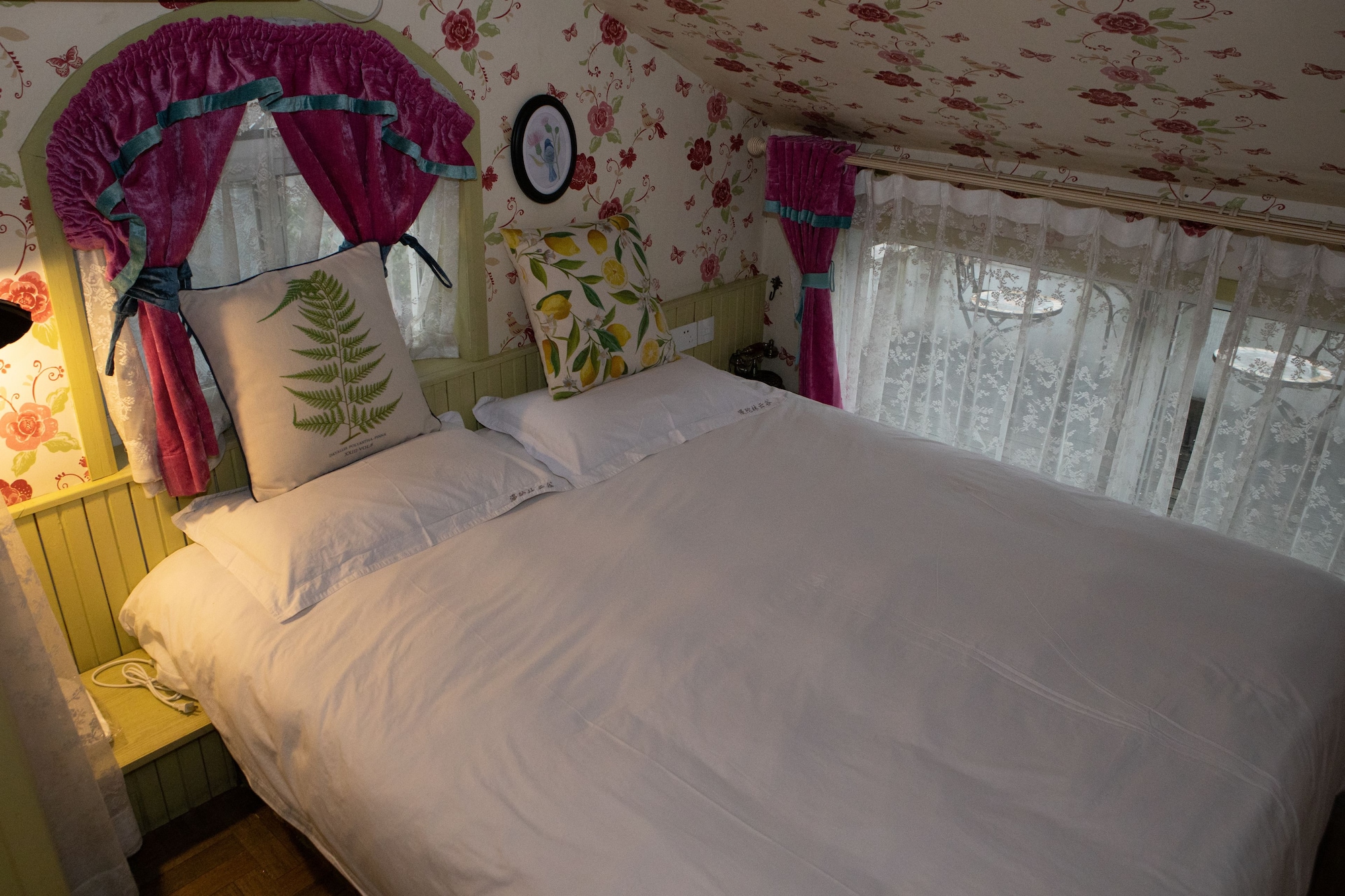 DESIGN, DOUBLE BED