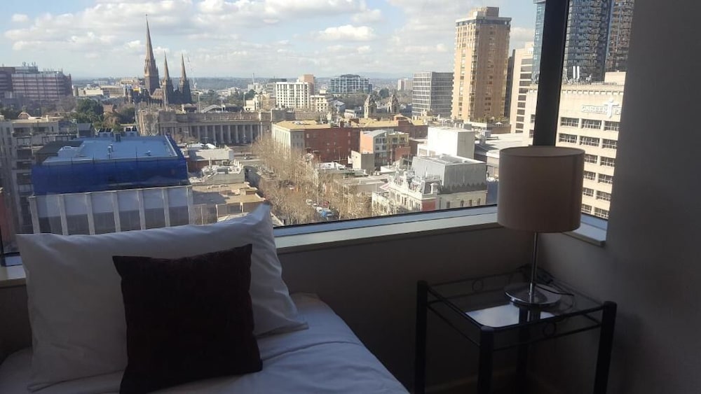 Melbourne CBD Central Apartment Hotel 29/37