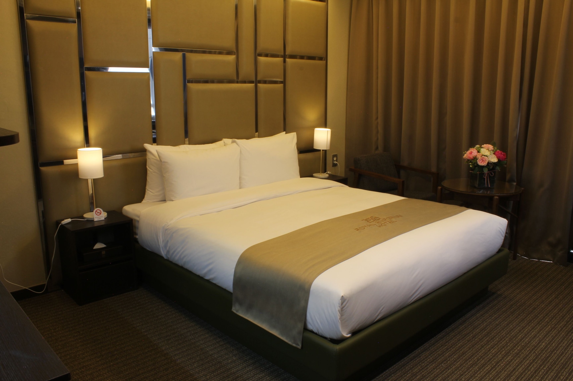 SUITE, BALCONY