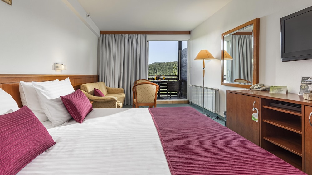 Superior, Double Bed, Lake Side, Balcony