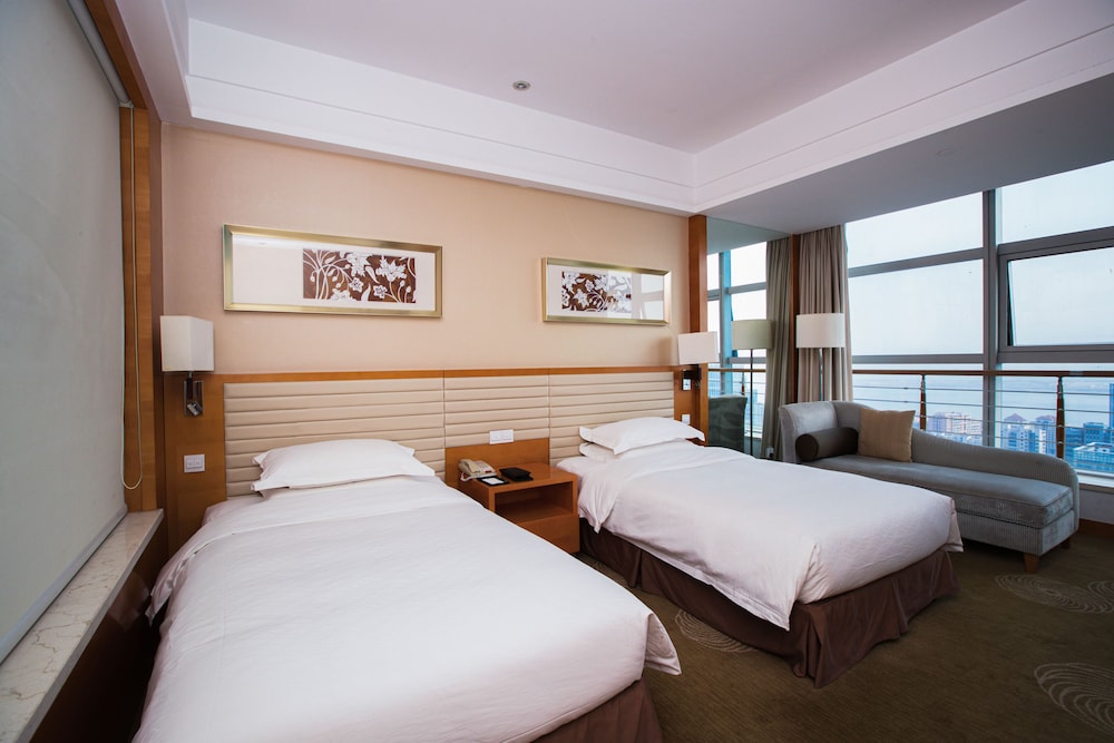 New Century Hotel Qingdao 17/73