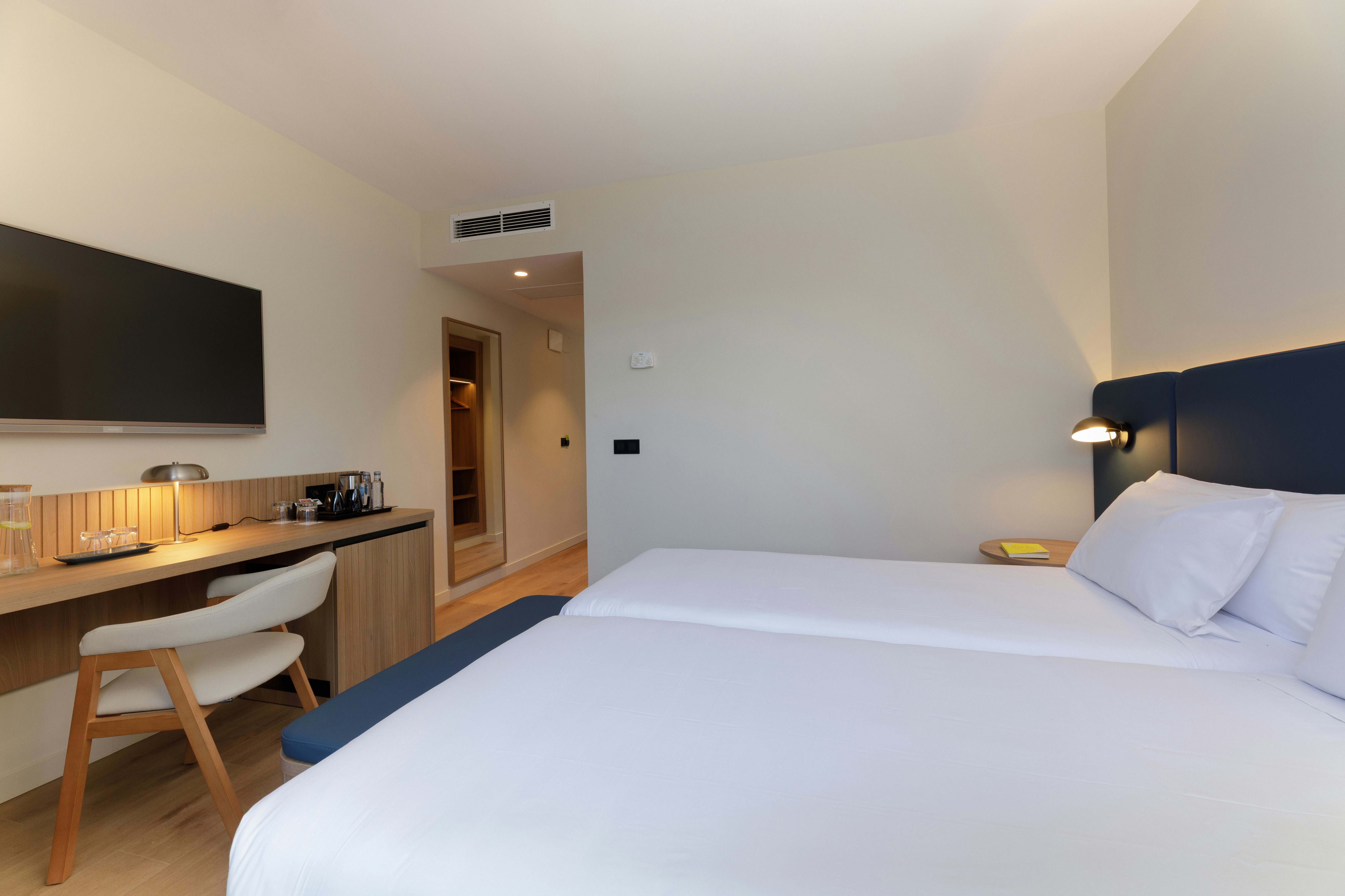 Kalma Sitges Hotel 5/17