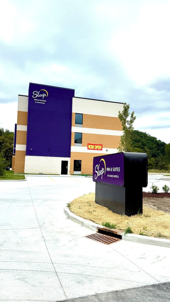 Sleep Inn & Suites Ashland City, TN 43/50