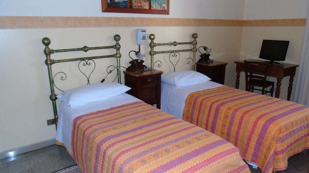Albergo Cavour 26/35