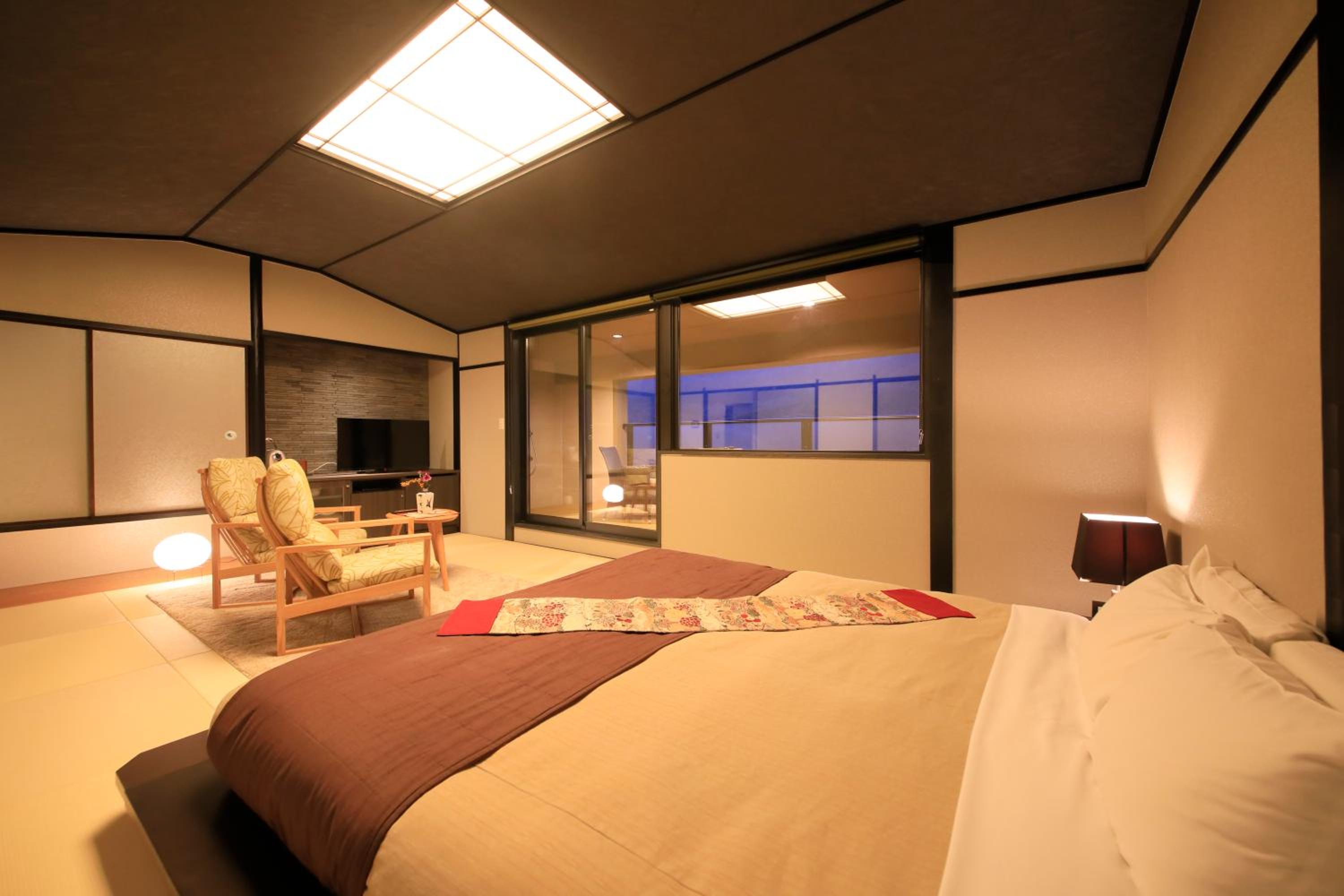 Japanese, King Bed, Outdoor Bath, High Floor