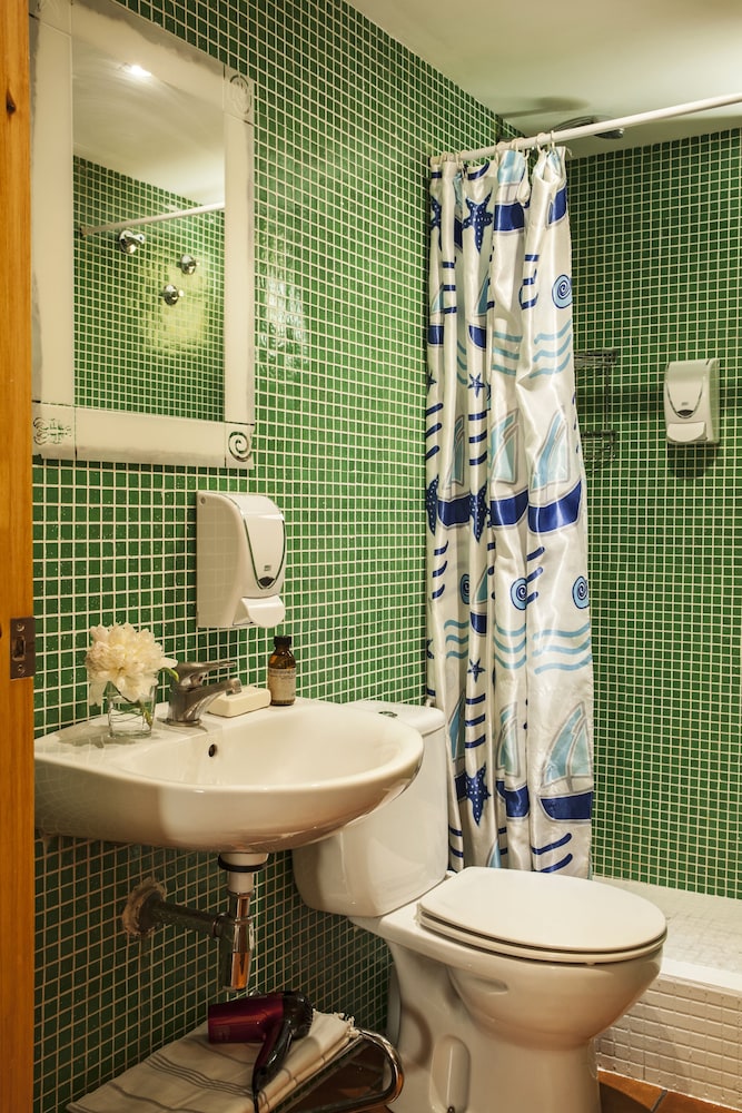 AinB Las Ramblas Guardia Apartments 50/60