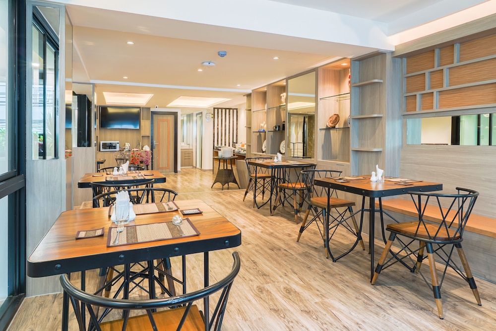 4M Pratunam Hotel 48/57