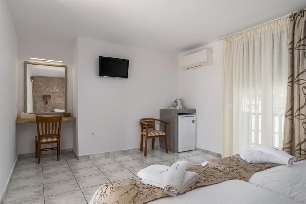 PORTIANI HOTEL 16/34