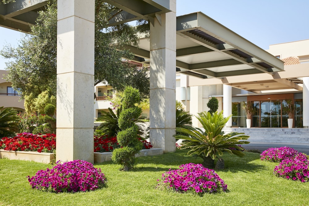 Minoa Palace Resort 58/68