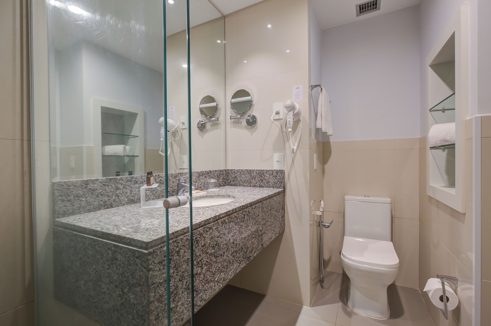 Bourbon Cambara Hotel 35/36