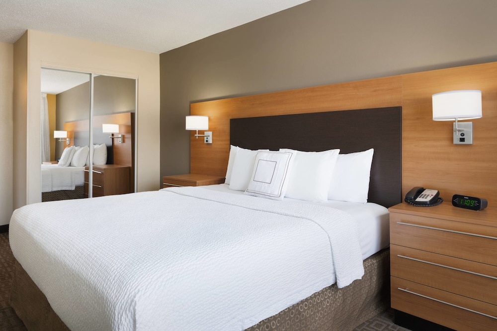 TownePlace Suites Chicago Naperville 4/22