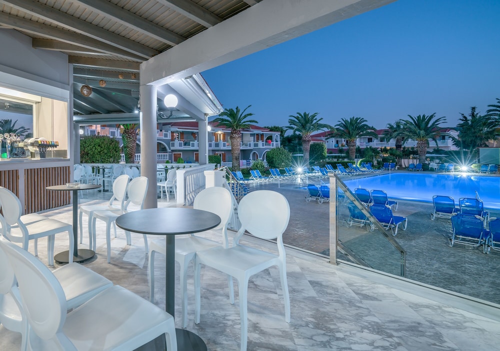 Golden Sun Hotel 18/28