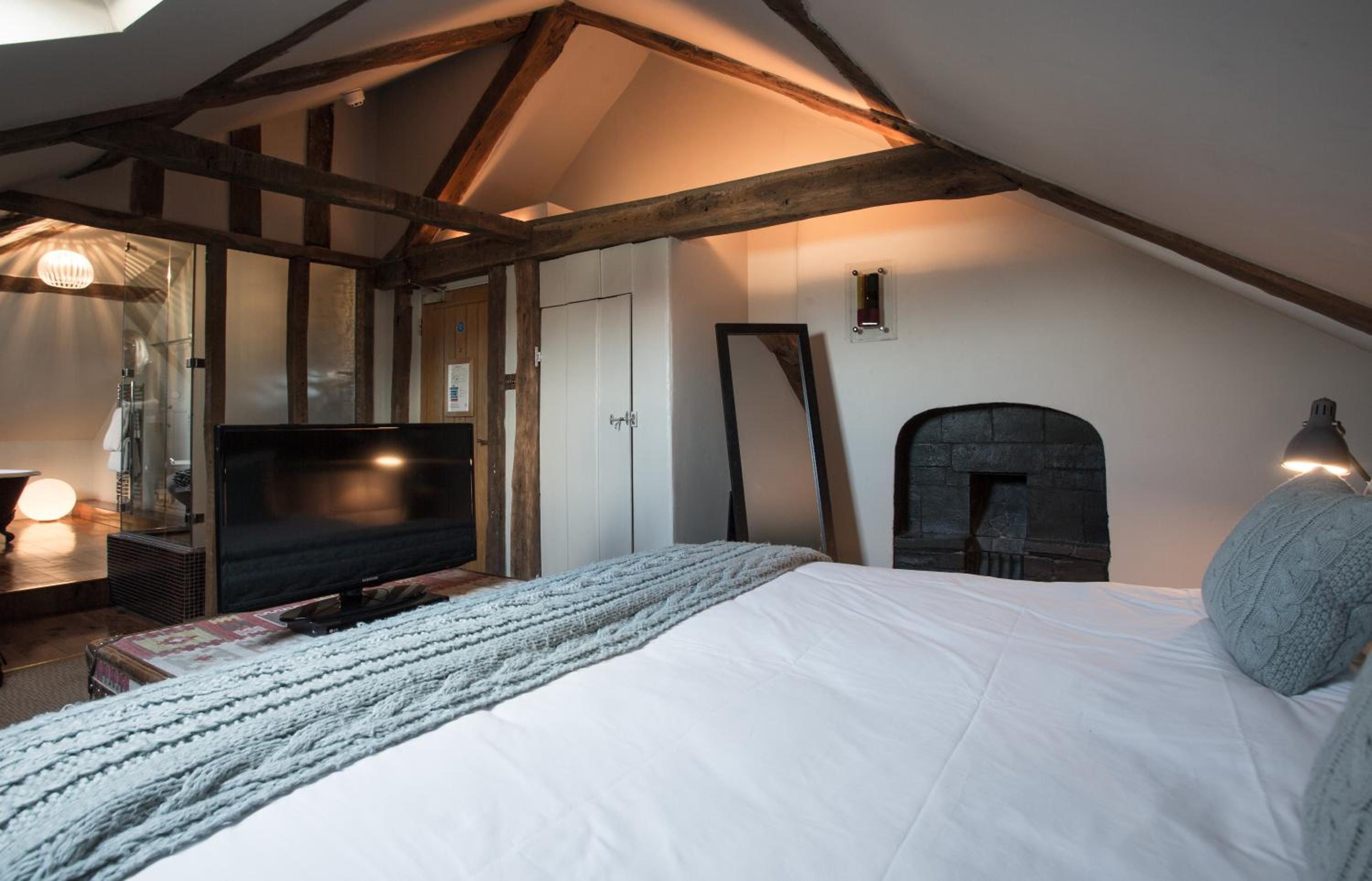 Loft, King Bed