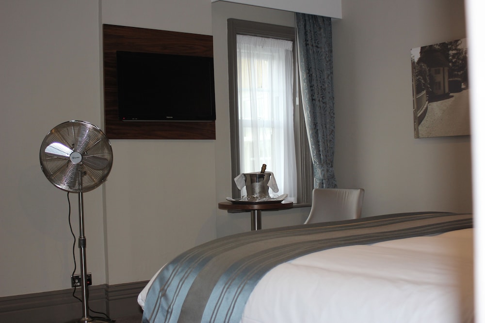 Best Western Chilworth Manor Hotel 20/53