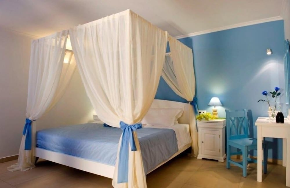 Absolute Bliss Imerovigli Suites 14/63