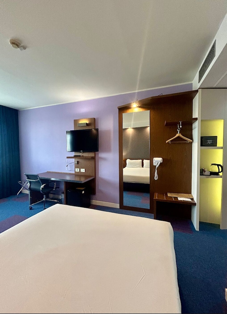 Gp Hotel 18/32