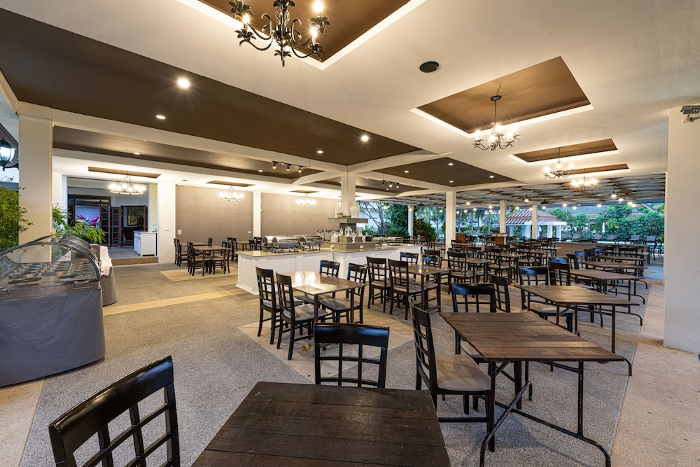 Blue Beach Grand Resort and Spa 30/48