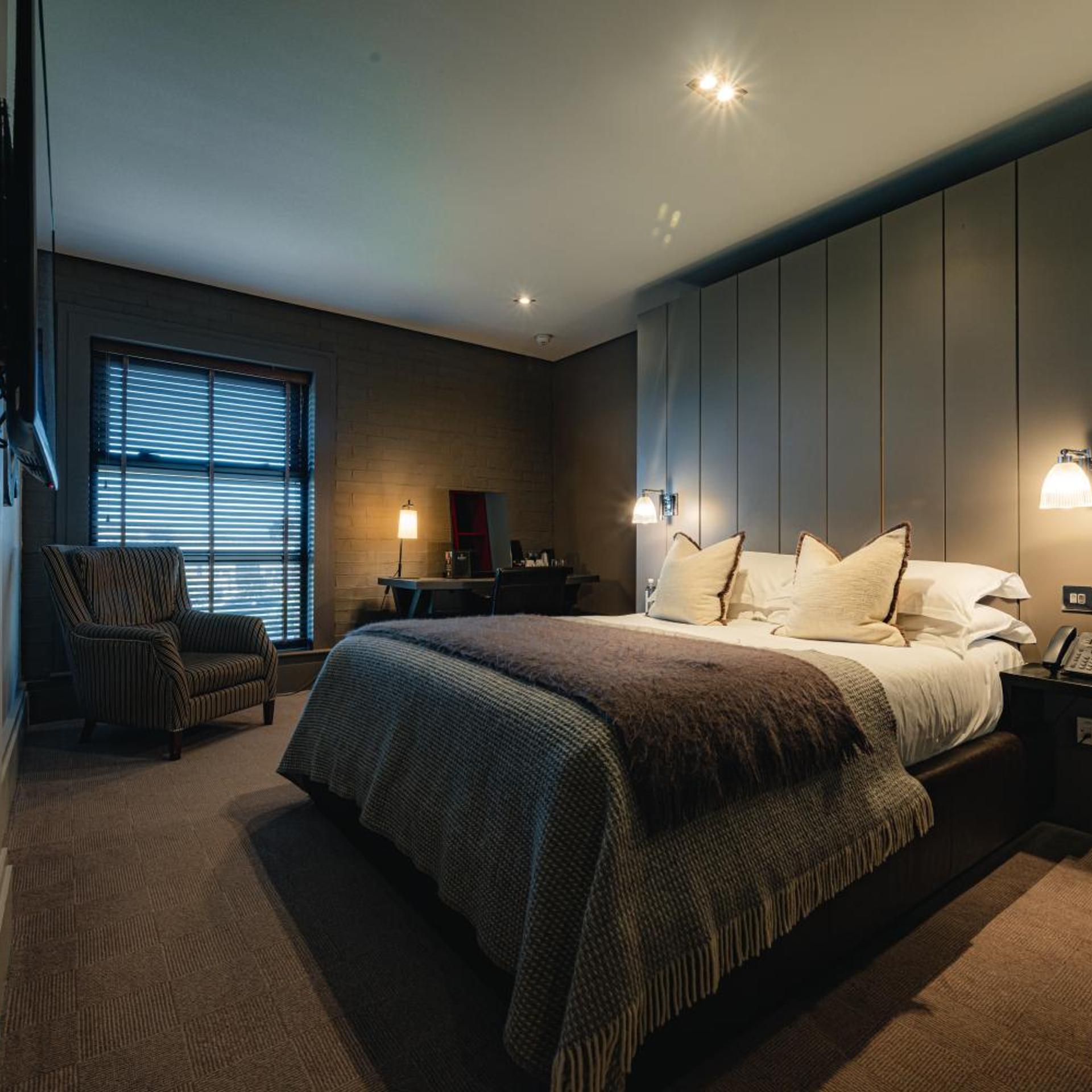 Room, Double Bed