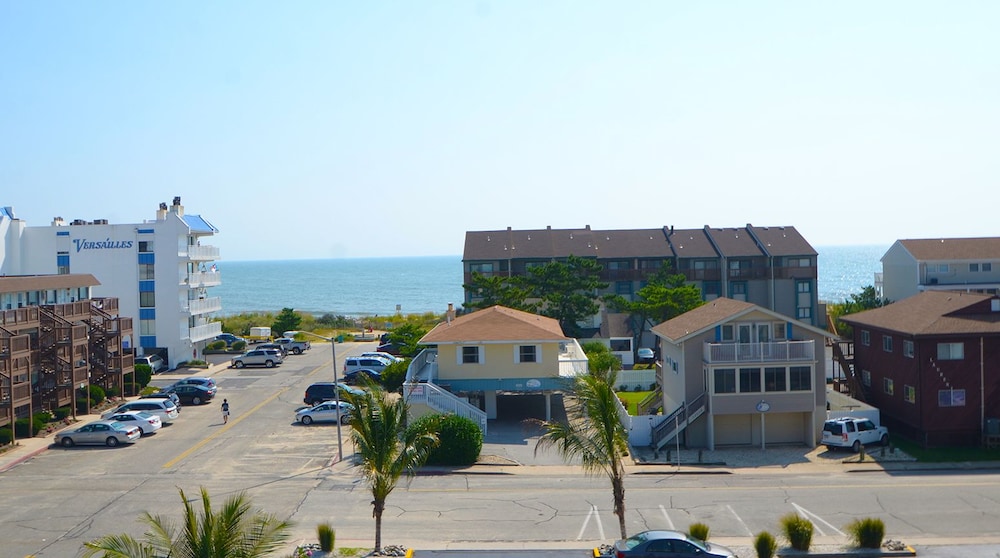 coastal palms inn and suites