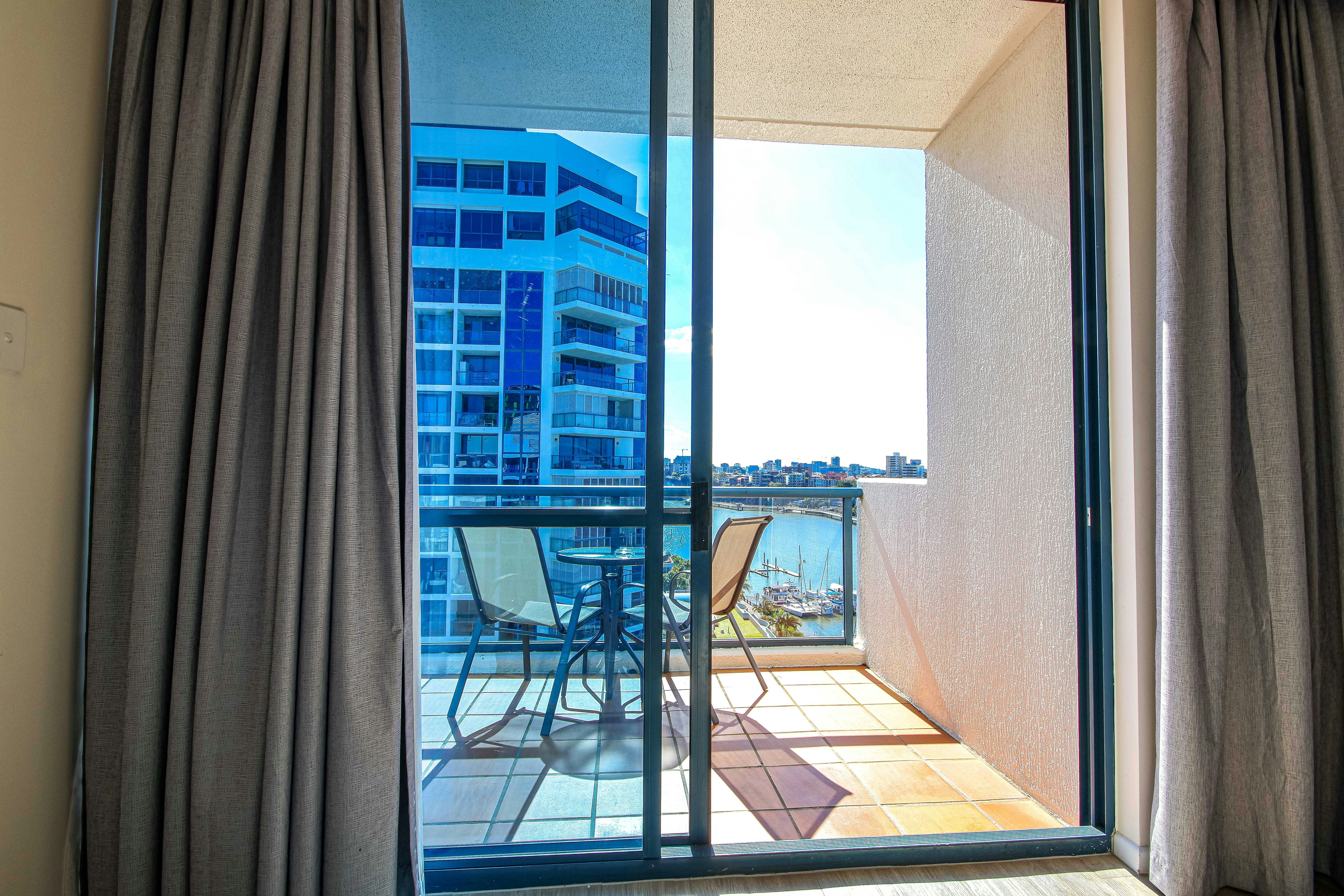 Central Dockside Apartments 6/46
