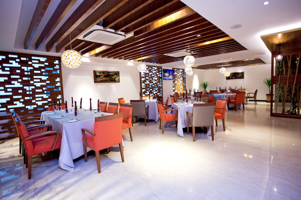 Vouk Hotel Suites 50/68