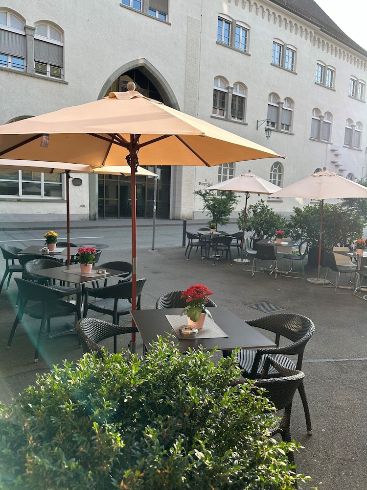HOTEL GRAF ZEPPELIN 54/62