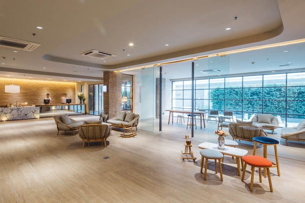 Clef Hotel 32/50