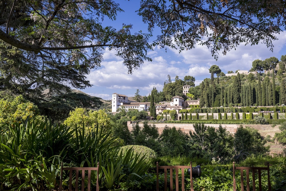 Parador De Granada 68/75